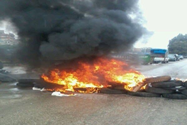 الحريري يناور بالشارع وبالمرشحين لخلافته