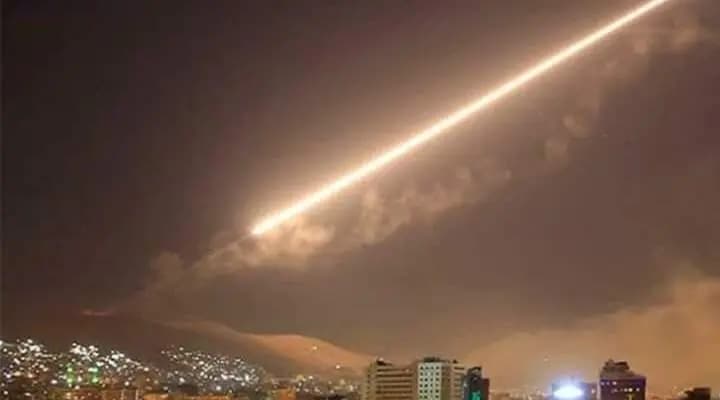 مقتل أربعة جنود وجرح ثلاثة آخرين في عدوان إسرائيلي على محيط دمشق