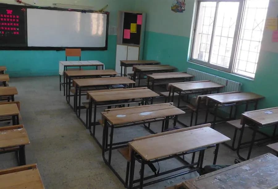 وزير التربية يحدد عطلة عيد الفطر