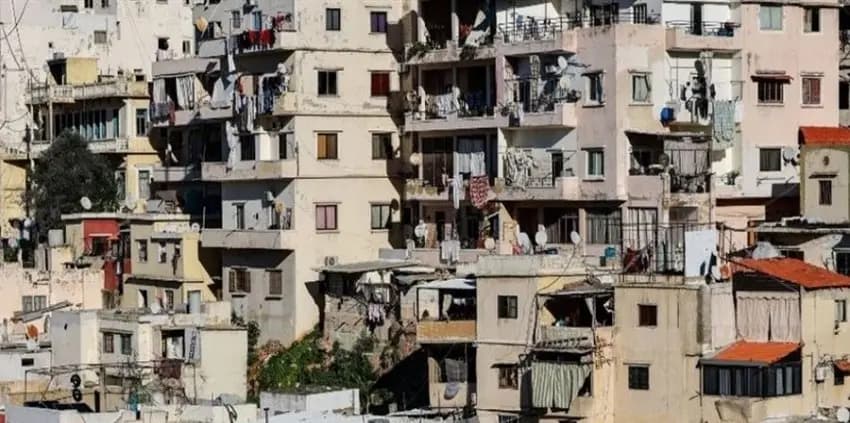 سقطت من الطابق السادس.. كيف نجت بأعجوبة؟