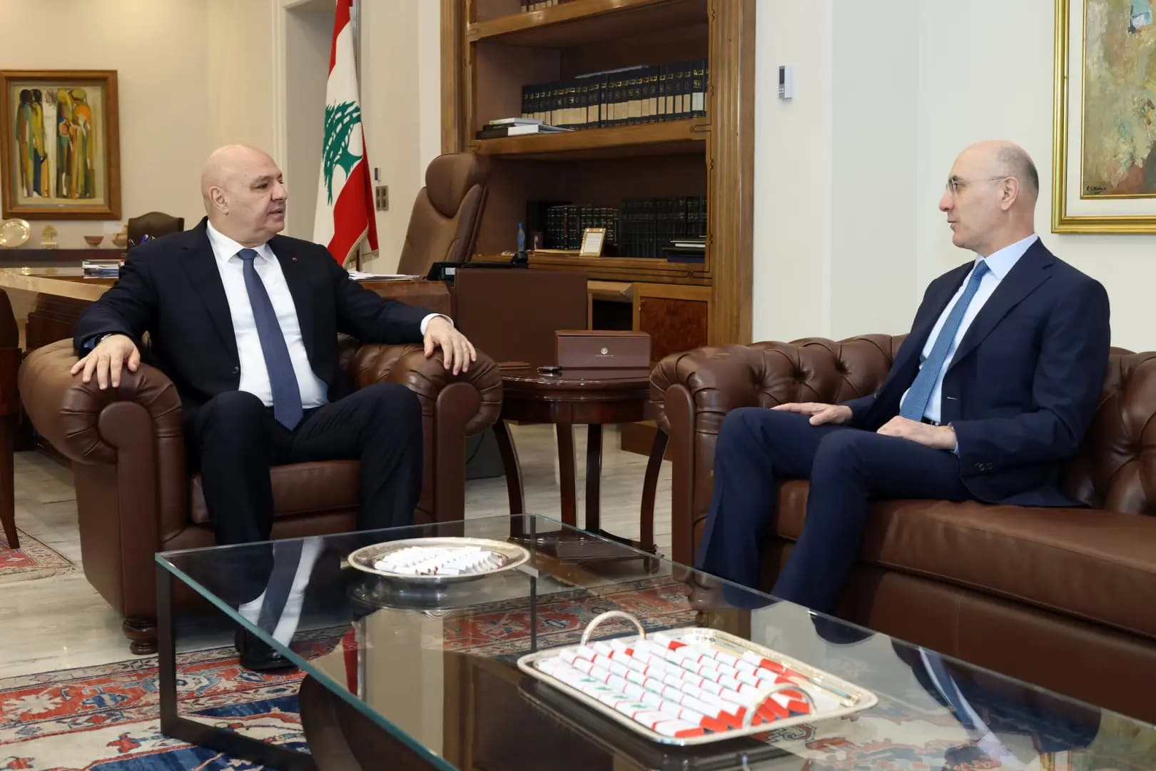 لقاء صباحي بين عون والحجار.. هذا ما دار بينهما