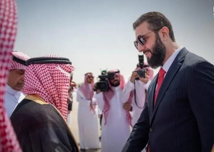 الشرع في الرياض للقاء بن سلمان