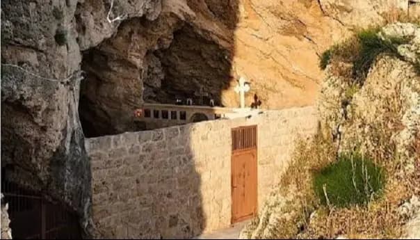 العبث يطال دير مار يوحنا.. وهذا ما تعرّض له