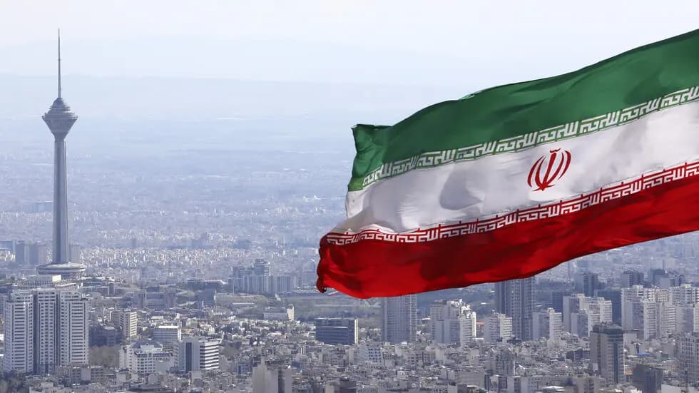 إيران تعلن موعد تشييع خامنئي