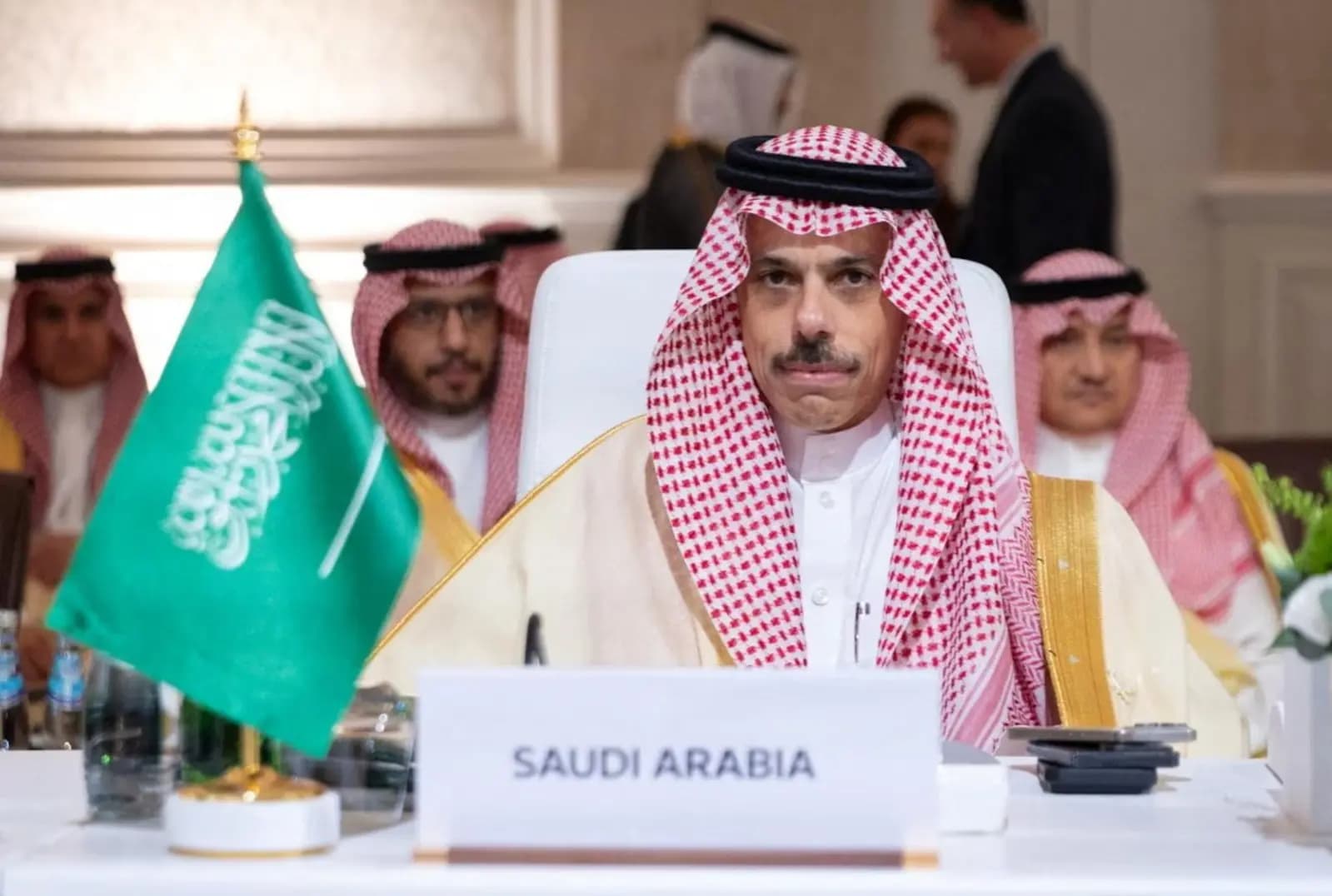 بن فرحان في واشنطن