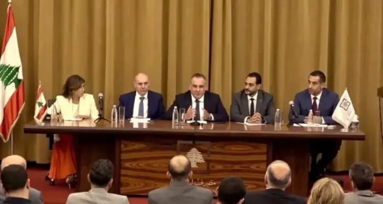 "الكاش" يتراجع.. والبطاقات تتقدّم