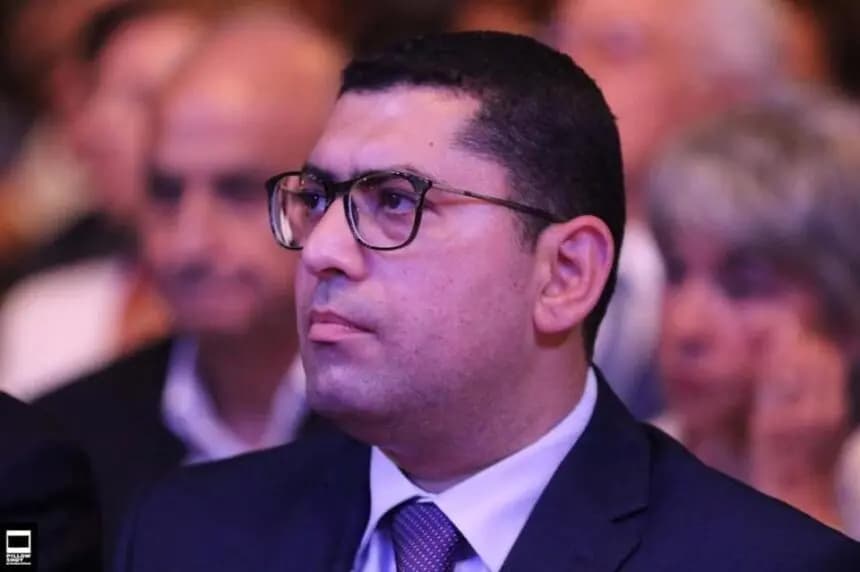 مكاوي يجول في محيط المطار: الأولوية لسلامة الملاحة الجوية