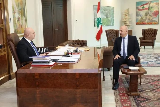 عون ينوه بتضحيات الدفاع المدني