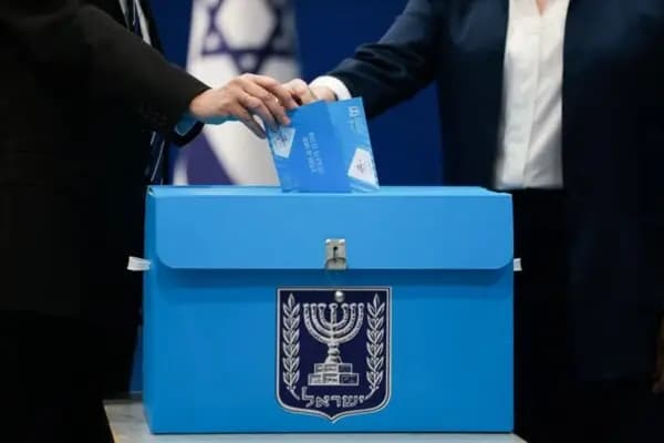 "إقبال قياسي" على الانتخابات يُربك حسابات نتنياهو!