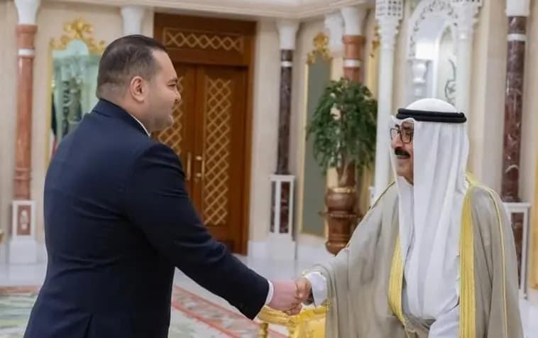 الزعبي يقدّم أوراق اعتماده لأمير الكويت