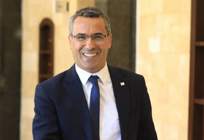"هاني إلى العراق".. من أجل موسم التفاح!