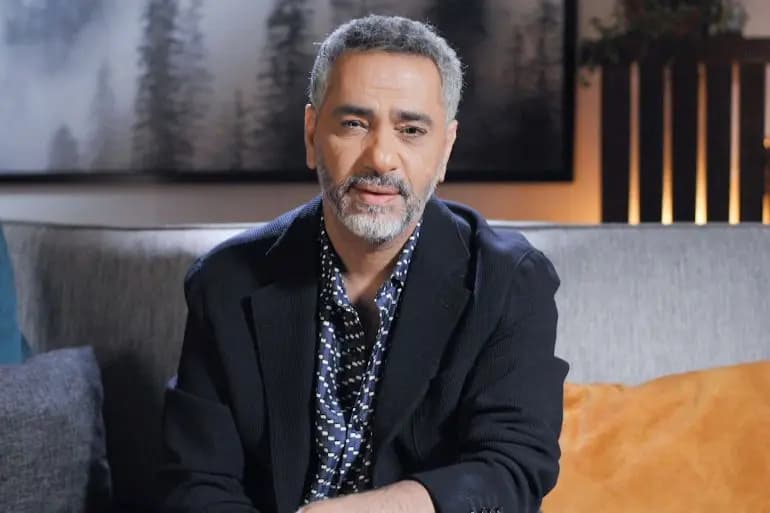 فضل شاكر يغادر إلى الدوحة.. ما السبب؟