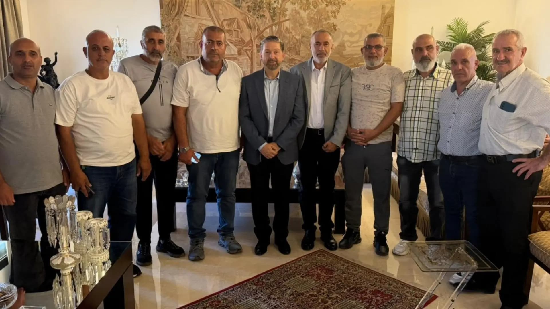 كرامي يتابع أزمة رواتب عمال بلدية الميناء