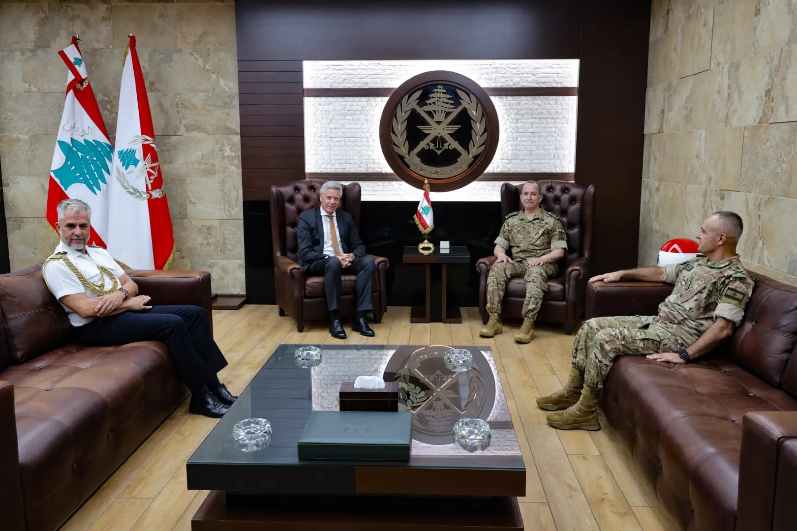 "مرحلة ما بعد اليونيفيل ودعم الجيش" بين العماد هيكل وزواره