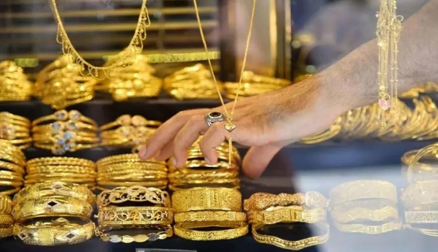 الذهب يتراجع.. والمعادن النفيسة على خطاه
