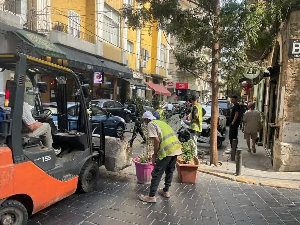 في بيروت.. إجراءات حازمة لإزالة العربات والبسطات المخالفة