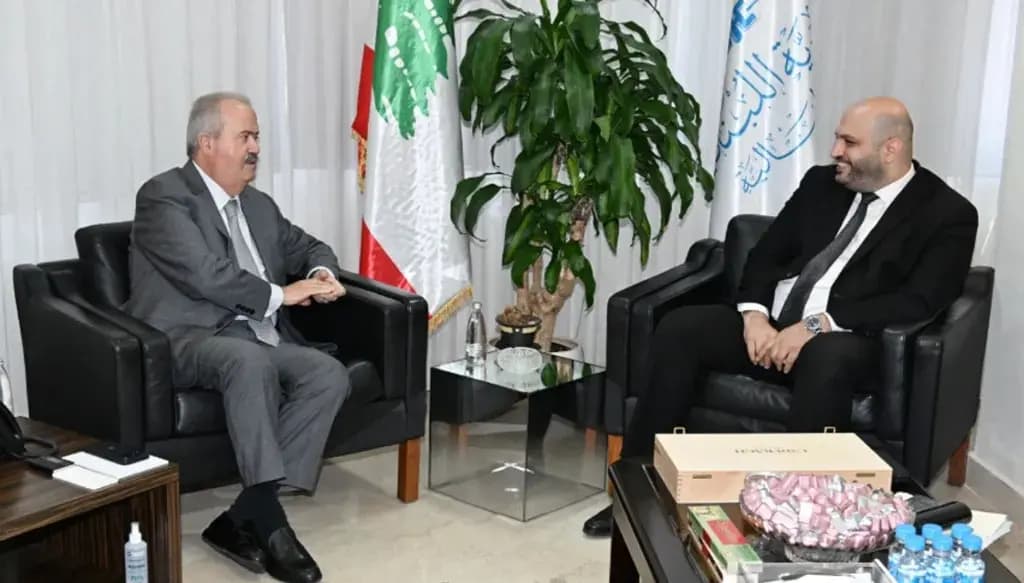 ملف الاستشفاء والأدوية على طاولة جابر وناصر الدين