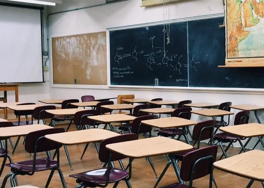 معلمو الأساسي الرسمي يصعّدون غداً