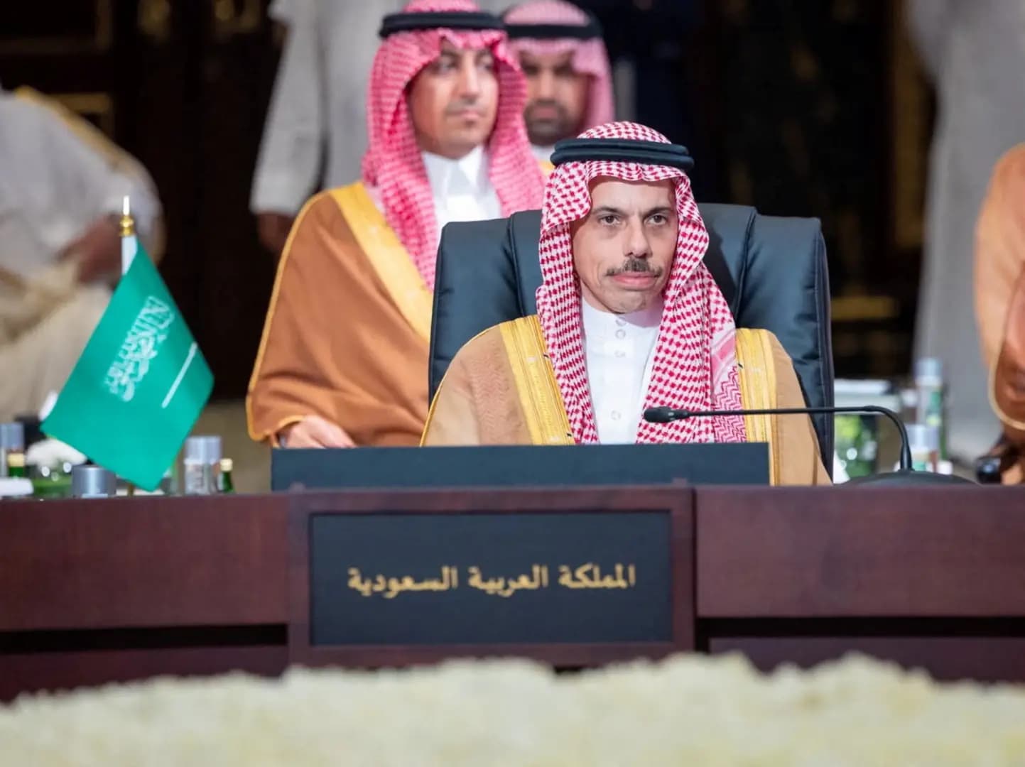 بن فرحان يصل عمّان.. والقدس محور الاجتماع