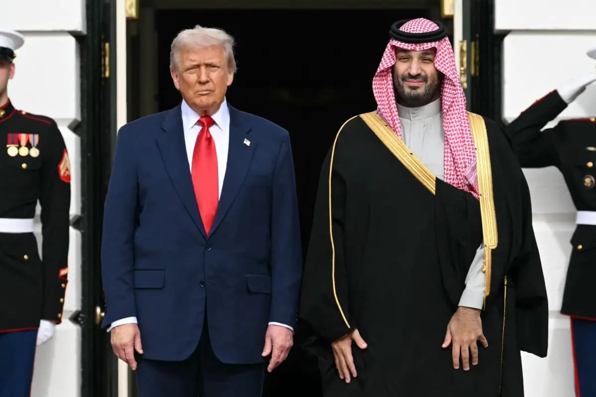 اتصال سعودي - أمريكي.. بن سلمان: أمن المنطقة يتطلب تغليب لغة الحوار