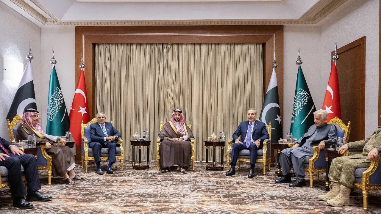 وزير الدفاع السعودي: اجتماع حلف مكة يجسد وحدة الموقف