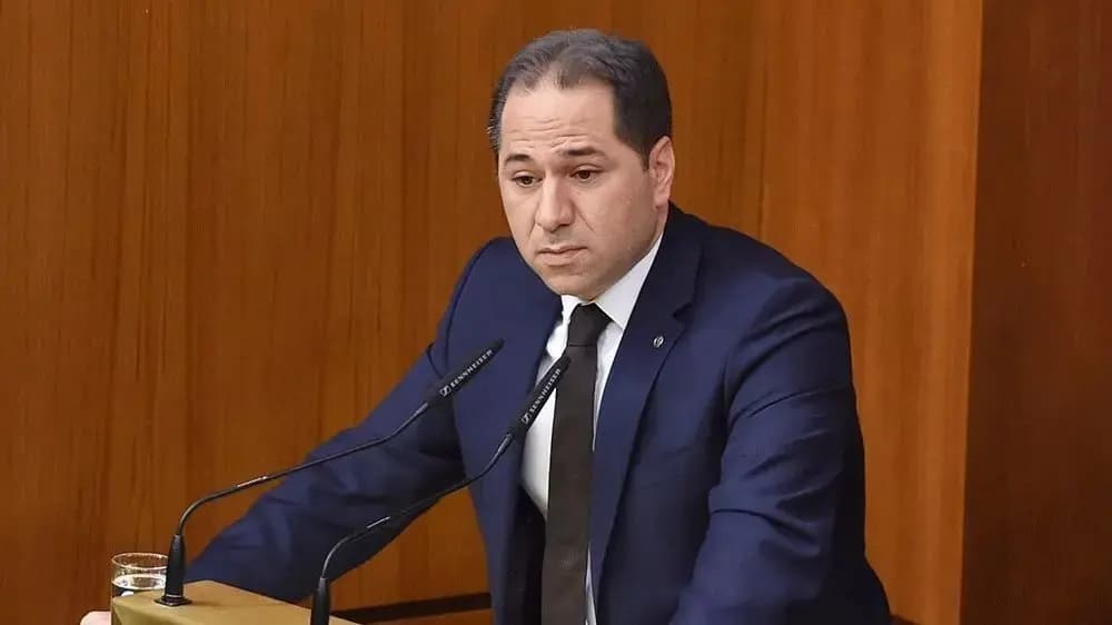 الجميّل: أمام الحكومة خياران إما الخضوع أو التنفيذ