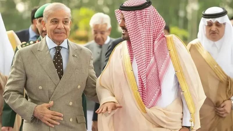 جدة تستقبل شهباز شريف