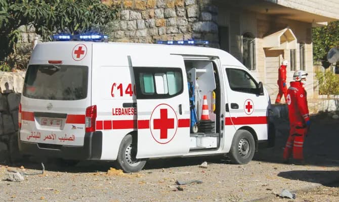 بعد انفـ. ـجار العبودية.. الصليب الأحمر ينقل الجر. حى عبر الحدود