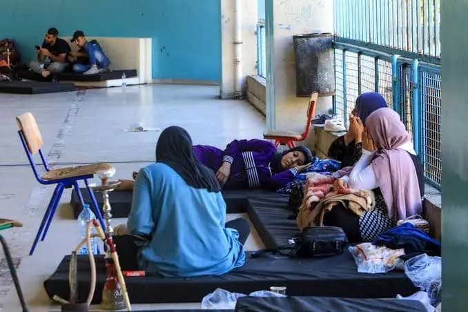 معاناة الحمل تتفاقم: رُبع نساء لبنان يستنزفهنّ النزوح
