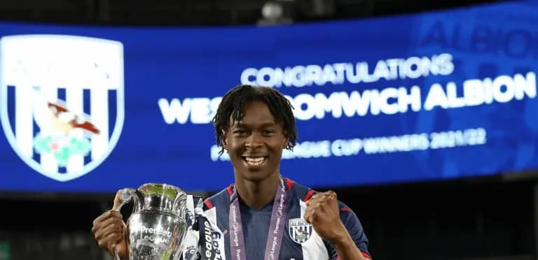 وفاة لاعب برتغالي على أرض الملعب!