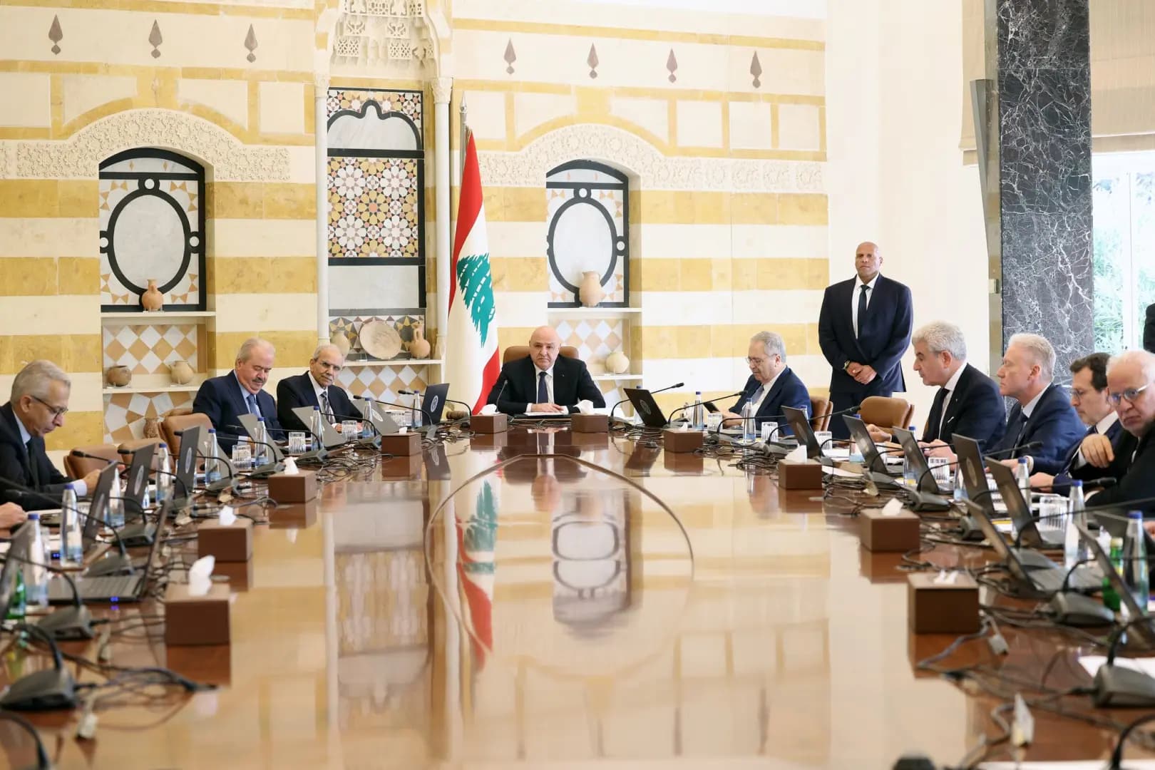 "للتحلي بالحكمة والوعي".. عون: نأمل ألا تتجه الأوضاع نحو التصعيد