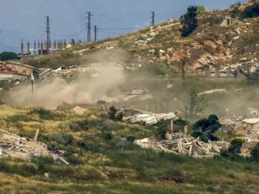 "بنيران الرشاشة و القصـ.ـف المدفعي".. إسرائيل تسـ.ـتهدف هذه البلدات