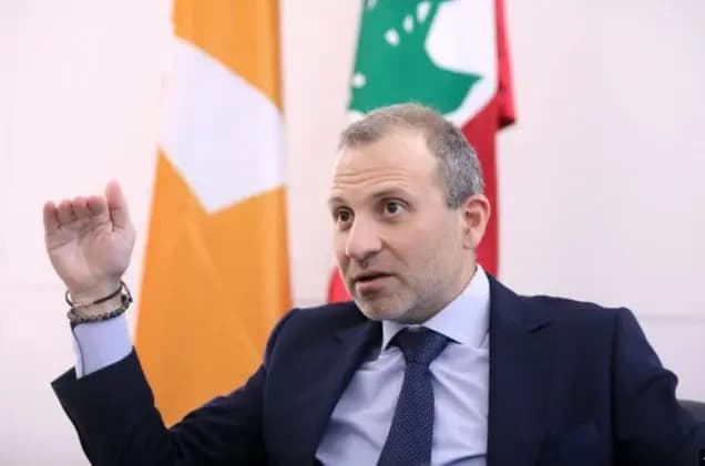 "يطوي لبنان صفحة من تاريخه السياسي".. باسيل معزياً بدوري شمعون