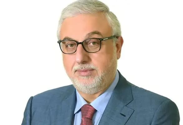 لجنة الدفاع تقر قوانين بلدية وإدارية