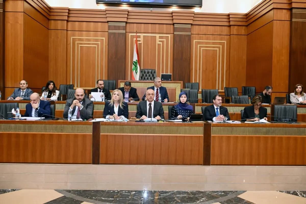 "إجازات وحضانات".. تشريع جديد لتمكين الأسرة