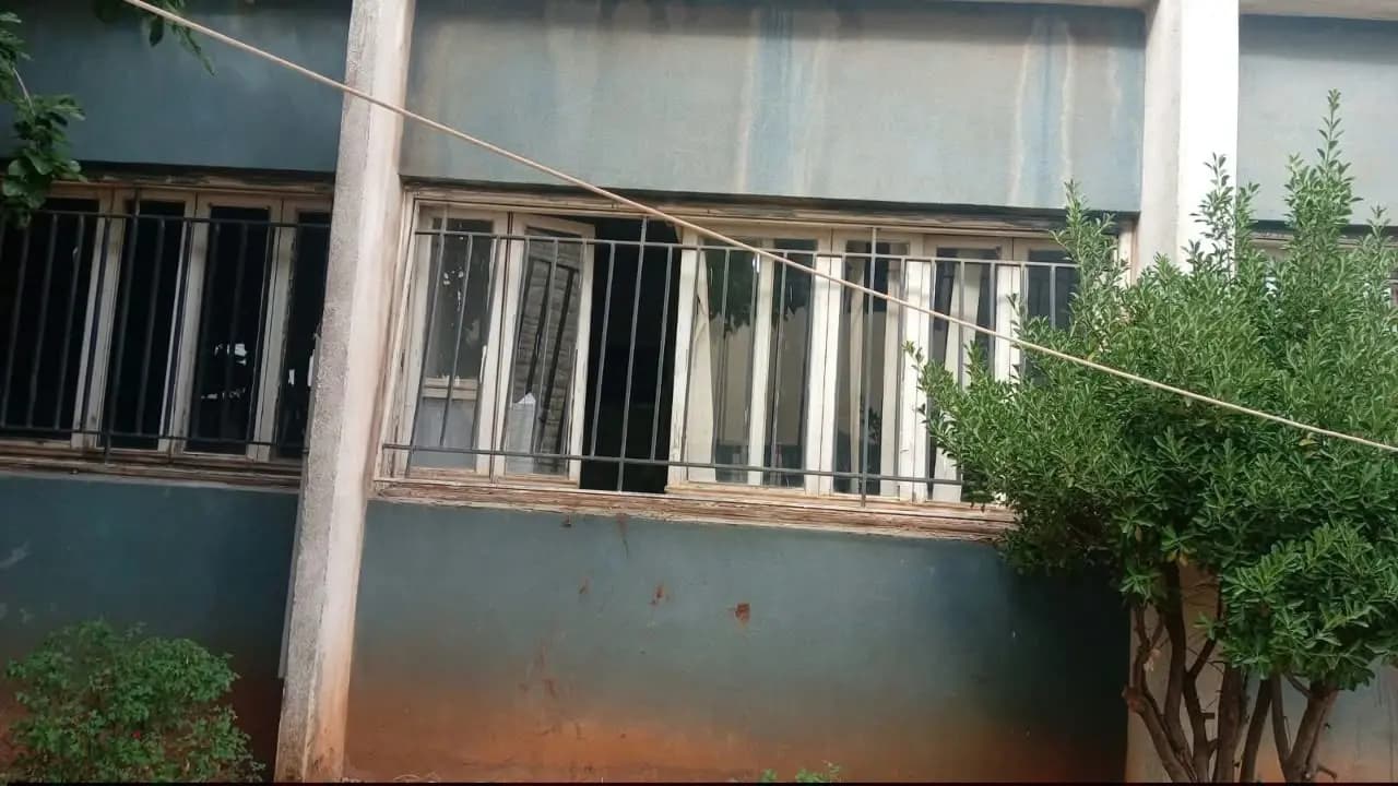 ماذا حصل في كلية الآداب؟