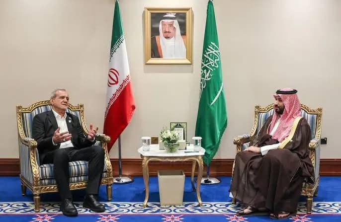 بزشكيان يهنئ السعودية: نأمل أن تشهد علاقاتنا مزيدًا من التطور