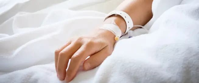 "بعد تسمّم مواطنين".. البستاني: لمحاسبة المتاجربن بصحة الناس