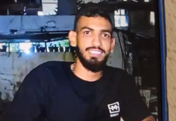 أيمن مفقود!