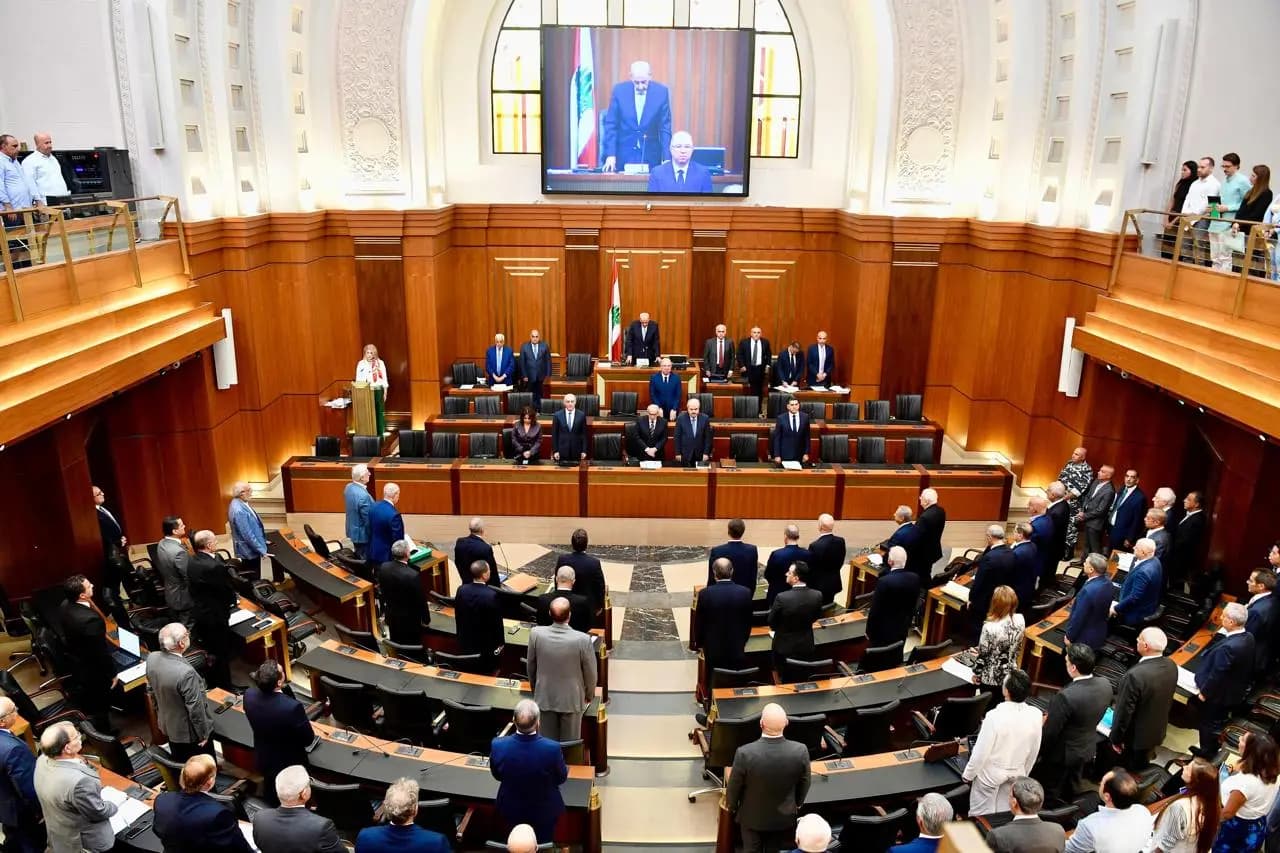 انقسام نيابي وسجال دستوري.. "الأفضل نيوز" يتابع التطورات