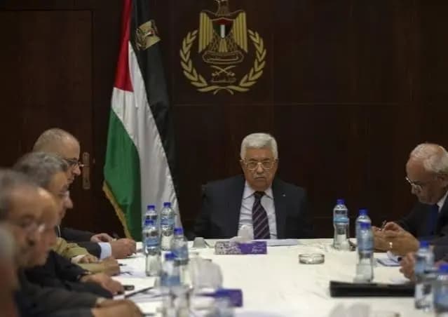 السلطة الفلسطينية تؤجّل الانتخابات التشريعية لموعد يحدد لاحقاً