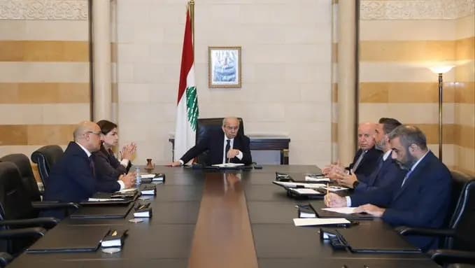 ملف العودة على طاولة السراي