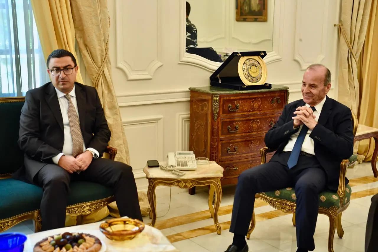 الحاج بعد لقائه مشلب: لا خلافات مع "الدستوري" ونسعى للتنسيق بشأن العفو العام