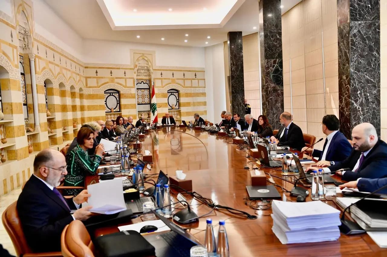 الحكومة تحسم التعيينات في وزارات عدة