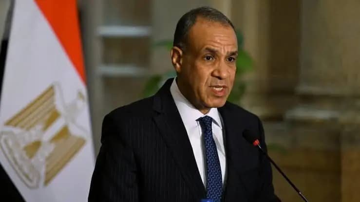وزير الخارجية المصري يبدأ جولة خليجية
