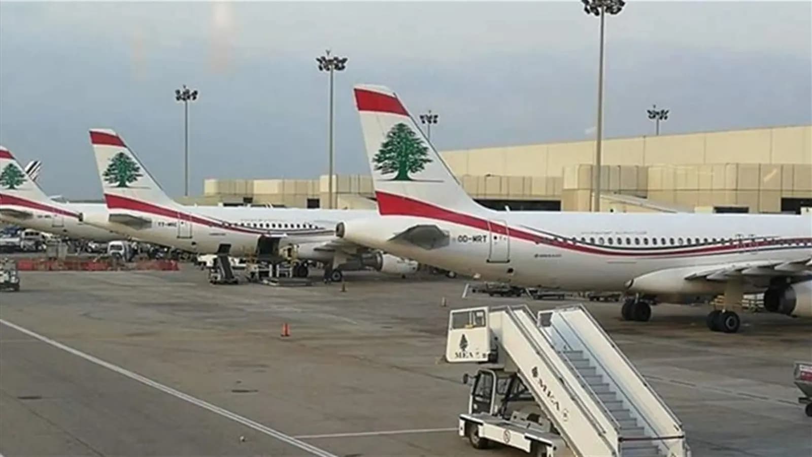 خطـ.ـر يهـ.ـدد الملاحة الجوية.. واستنفار في مطار بيروت