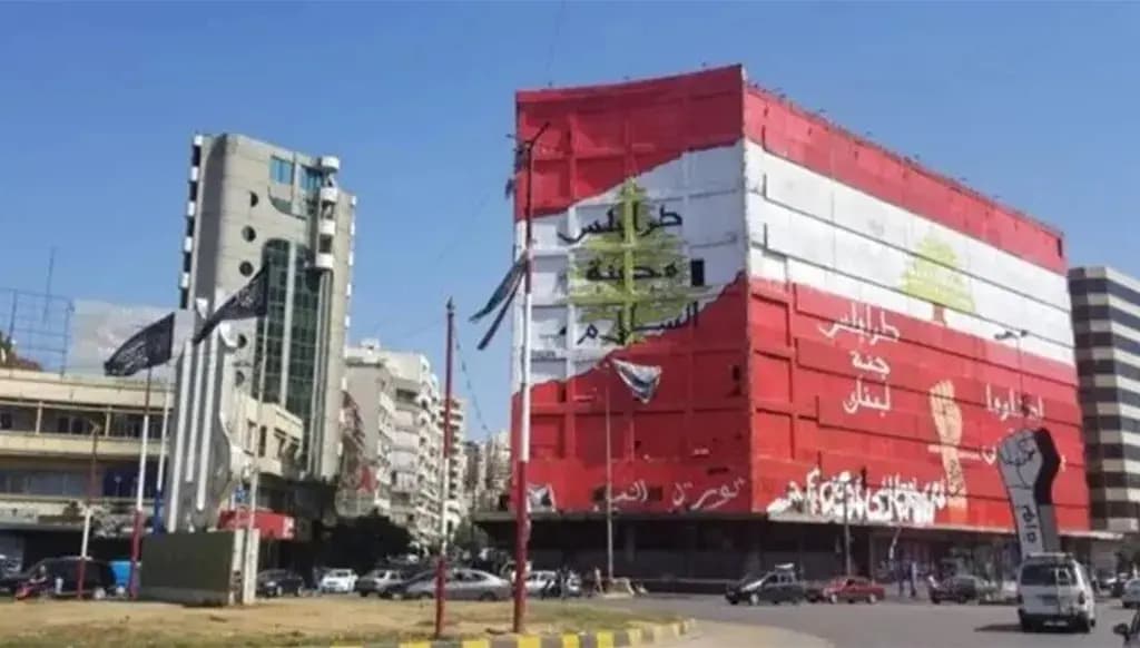 فاجعة في طرابلس.. سقوط عامل يودي بحياته