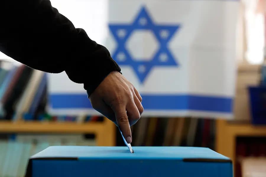 لابيد يصفها بالهزيمة الساحقة.. وساعر: الاحتفال مبكر!