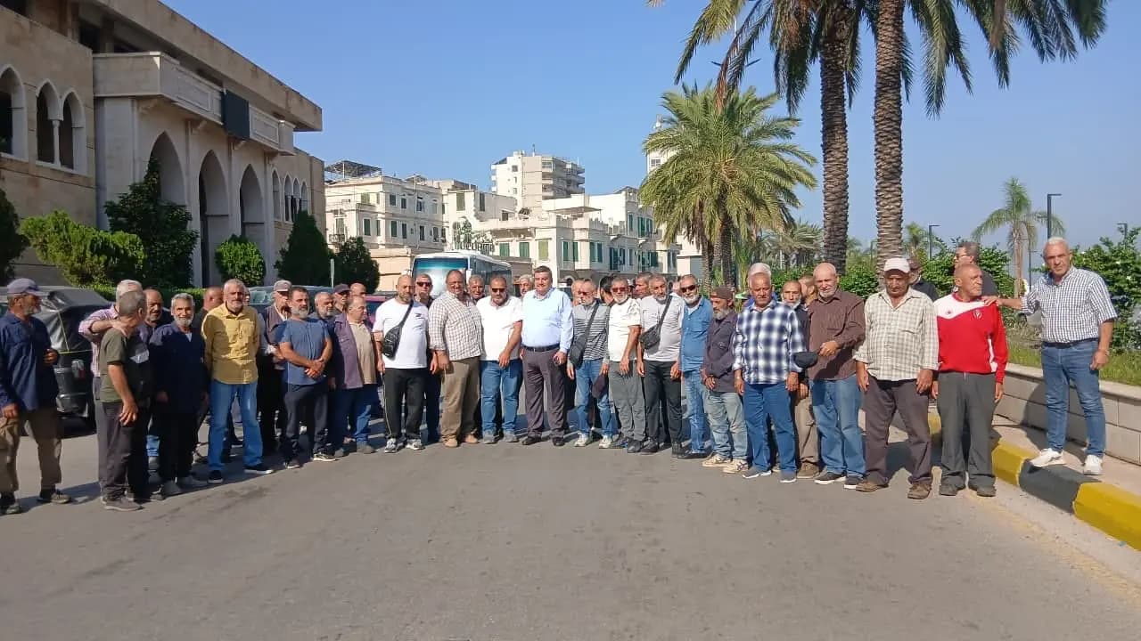 ثلاثة أشهر بلا أجور.. اعتصام في طرابلس