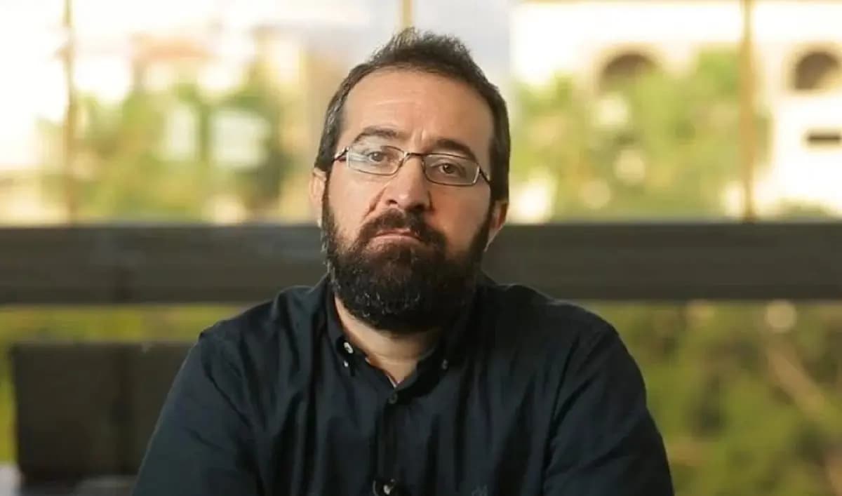 "على خلفية التطاول على السعودية".. أمر بتوقيف الصحافي حسن عليق!